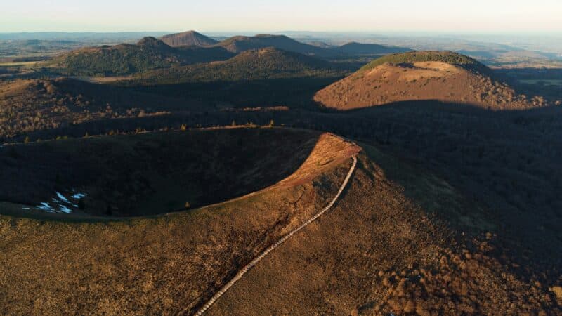 Voyage au centre des volcans : activités adaptées aux tout-petits